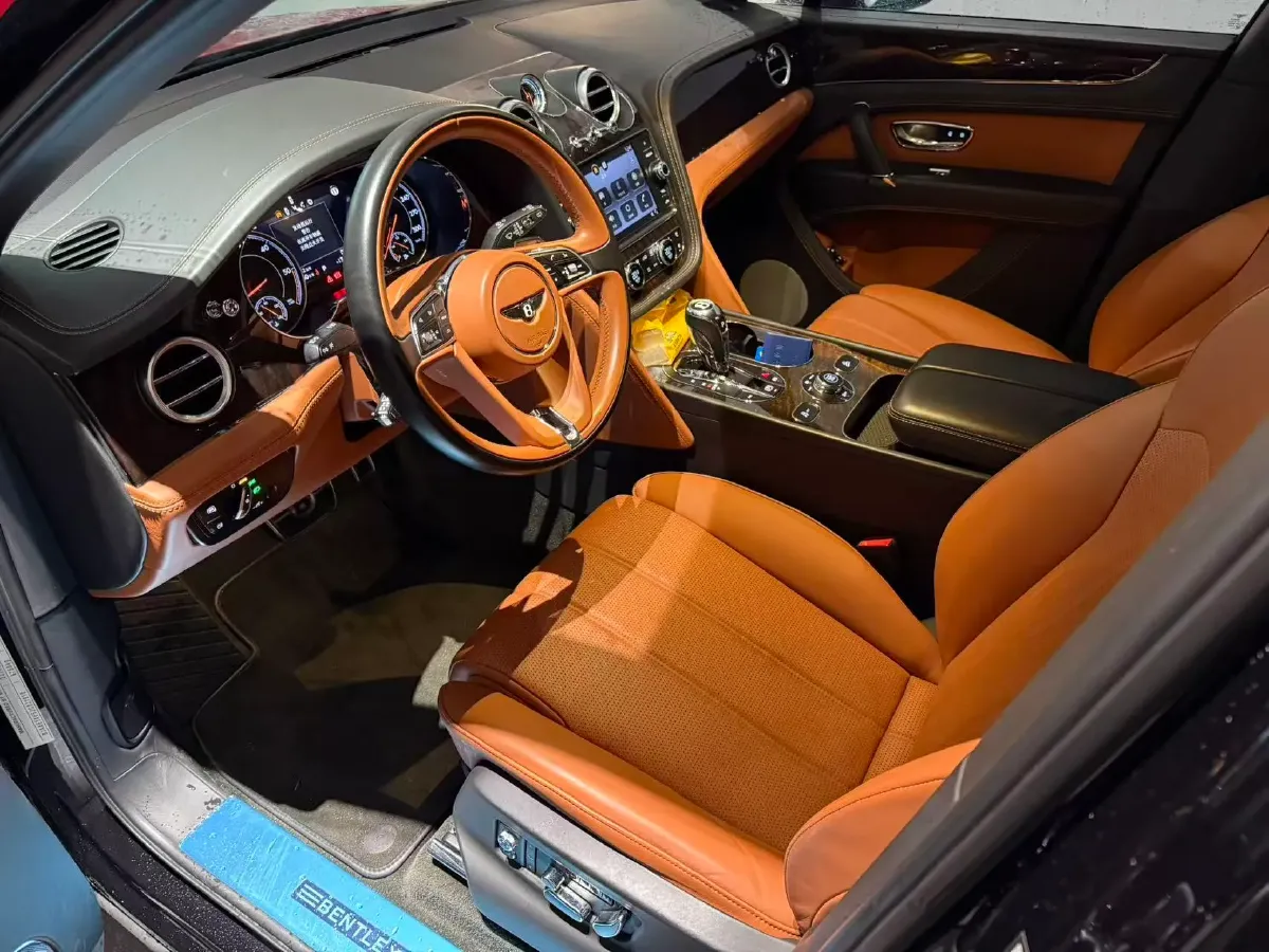 2017 Bentley Bentayga 6.0T 608HP W12 8AT,autocango,china used car exporter,china ev exporter,chinese used car exporter,chinese used ev exporter