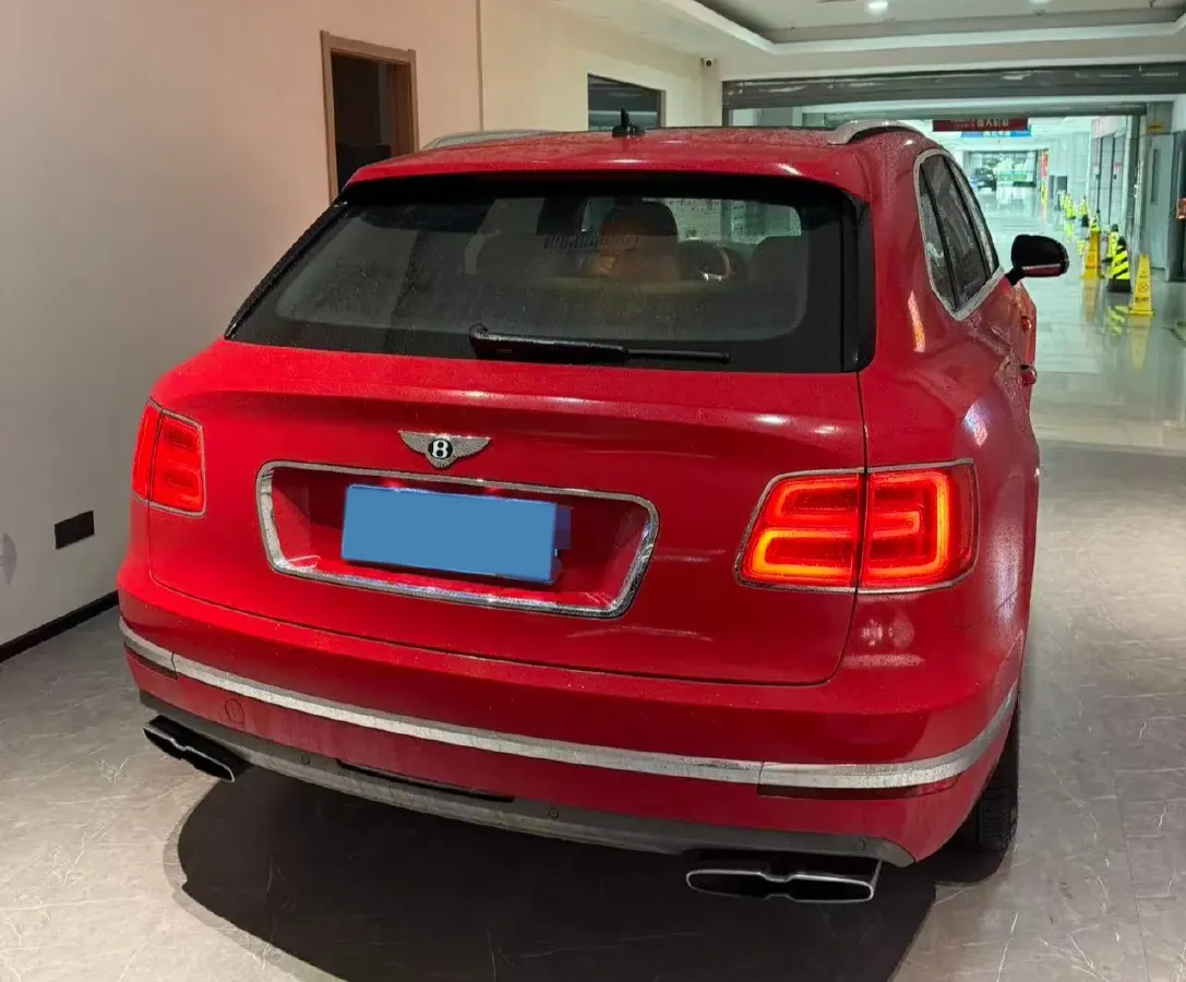 2017 Bentley Bentayga 6.0T 608HP W12 8AT,autocango,china used car exporter,china ev exporter,chinese used car exporter,chinese used ev exporter