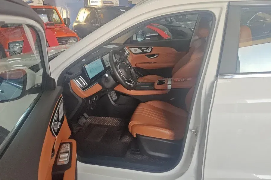 2024 Jetour X90 1.6T 197HP L4 7DCT,autocango,china used car exporter,china ev exporter,chinese used car exporter,chinese used ev exporter