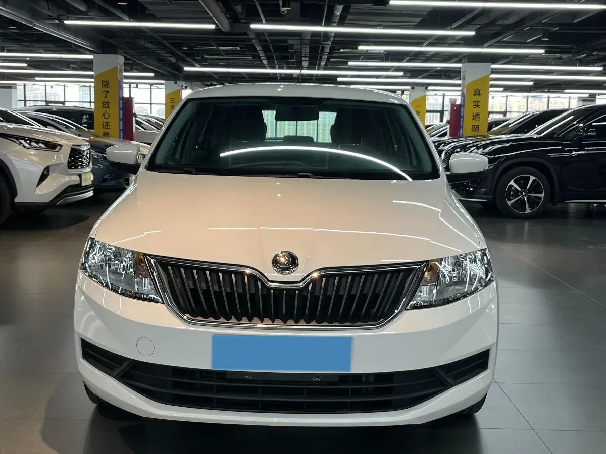 2019 Skoda Rapid Spaceback 1.5L 110HP L4 6AT,autocango,china used car exporter,china ev exporter,chinese used car exporter,chinese used ev exporter