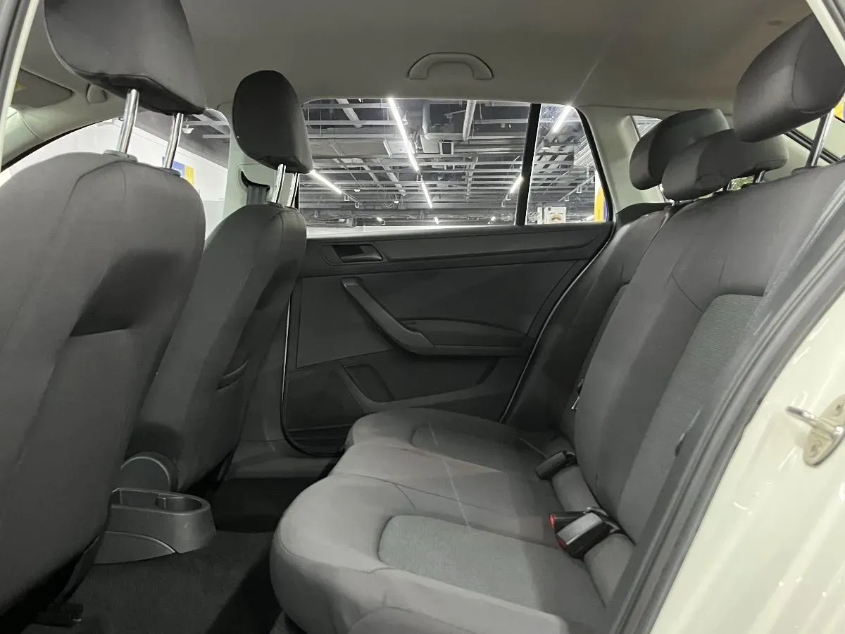 2019 Skoda Rapid Spaceback 1.5L 110HP L4 6AT,autocango,china used car exporter,china ev exporter,chinese used car exporter,chinese used ev exporter