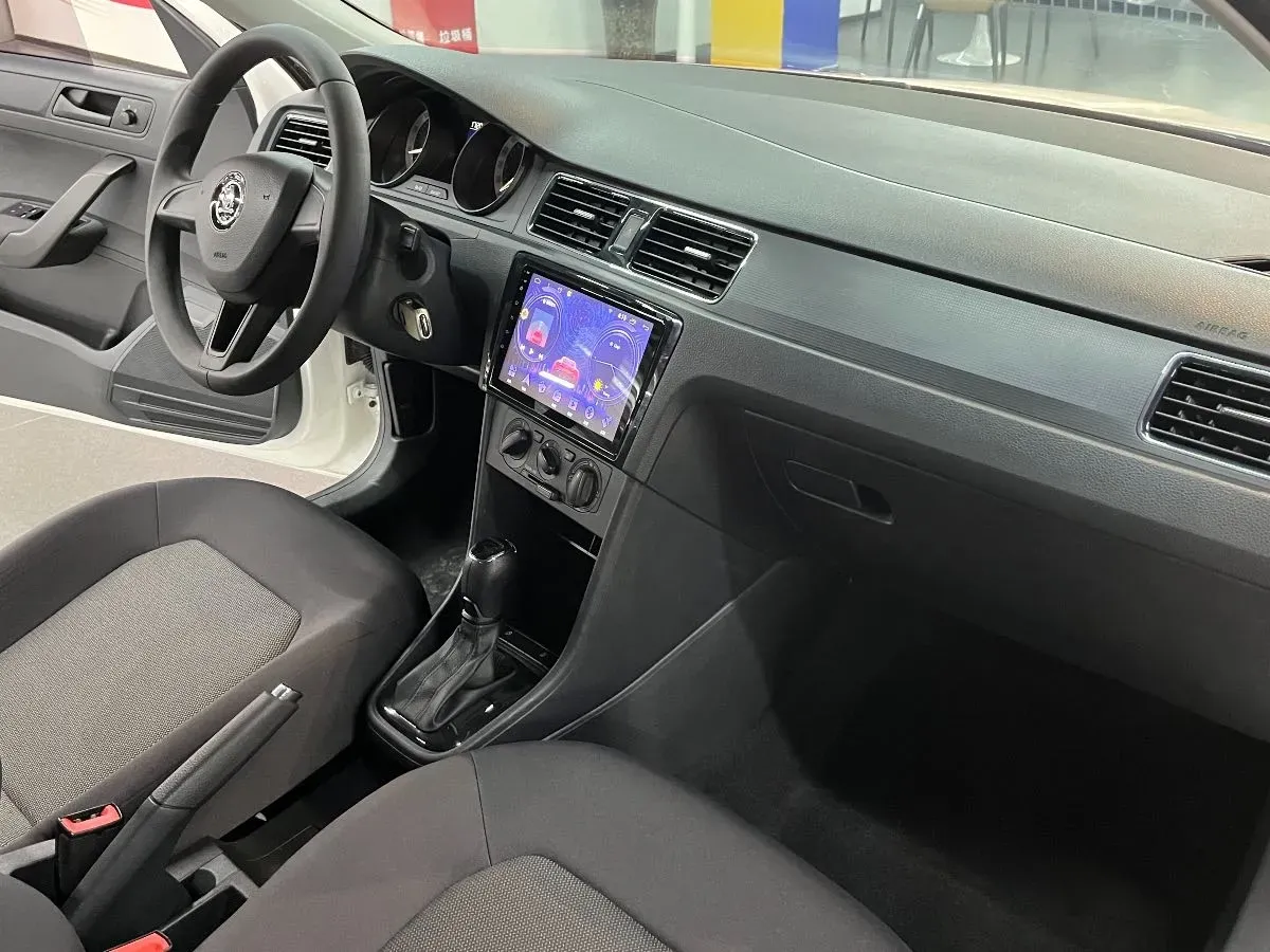 2019 Skoda Rapid Spaceback 1.5L 110HP L4 6AT,autocango,china used car exporter,china ev exporter,chinese used car exporter,chinese used ev exporter