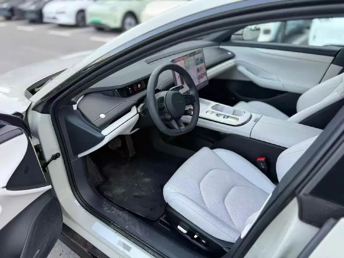 2024 MI SU7 BEV 73.6KWH,autocango,china used car exporter,china ev exporter,chinese used car exporter,chinese used ev exporter