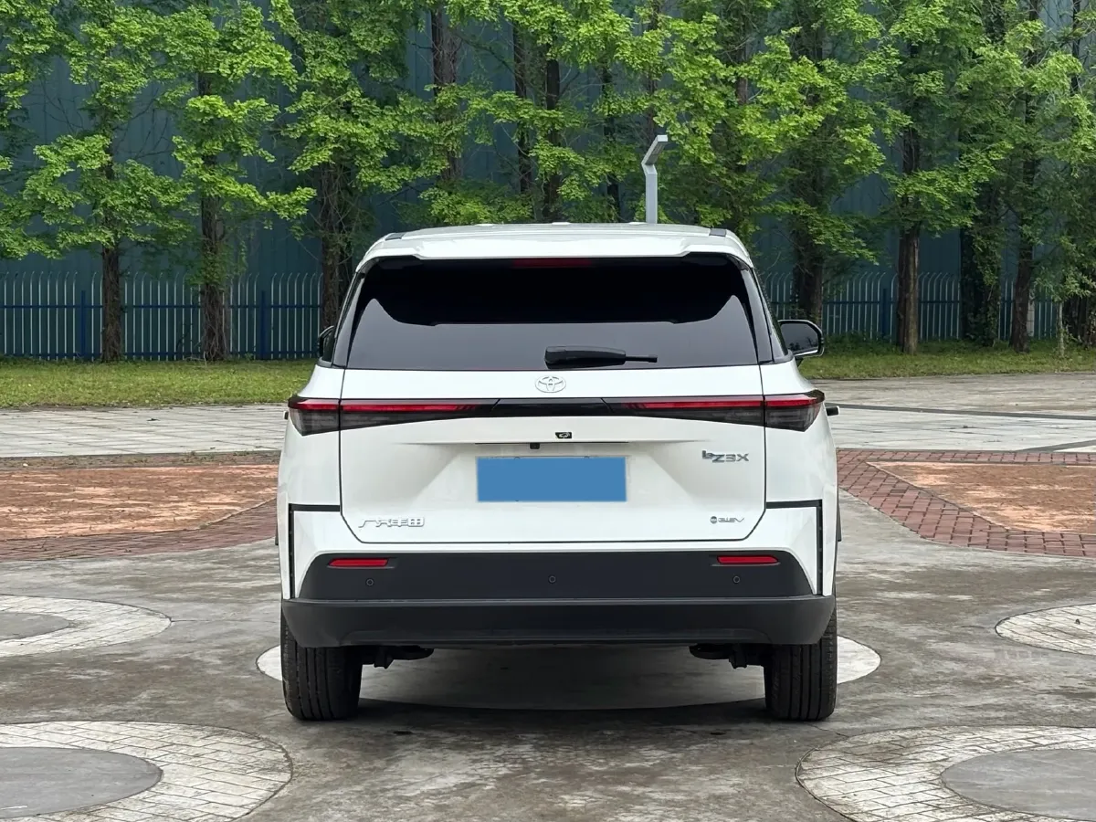 2025 Toyota BZ3X BEV 58.37KWH,autocango,china used car exporter,china ev exporter,chinese used car exporter,chinese used ev exporter