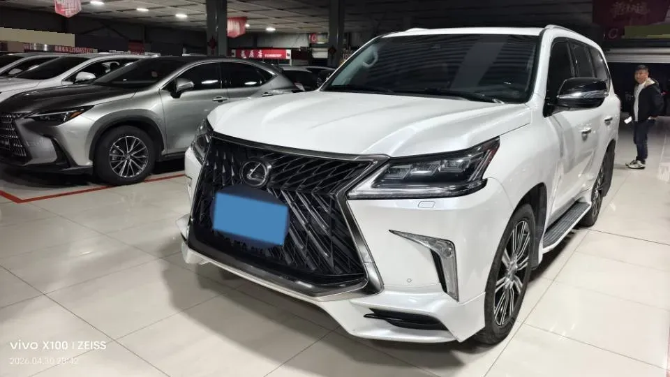 2017 Lexus LX 5.7L 367HP V8 8AT,autocango,china used car exporter,china ev exporter,chinese used car exporter,chinese used ev exporter