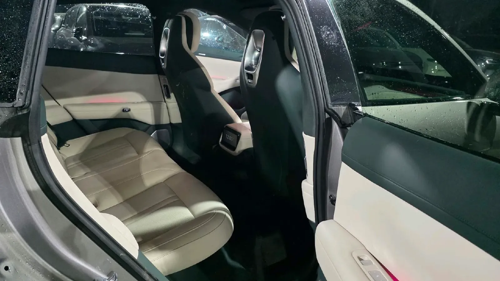 2025 MI YU7 BEV 96.3KWH,autocango,china used car exporter,china ev exporter,chinese used car exporter,chinese used ev exporter