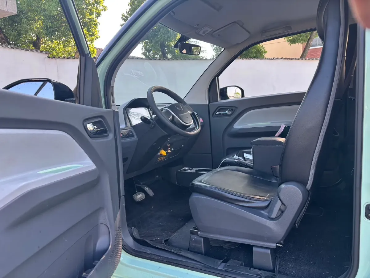 2022 WuLing HongGuang MINI EV BEV 9KWH,autocango,china used car exporter,china ev exporter,chinese used car exporter,chinese used ev exporter