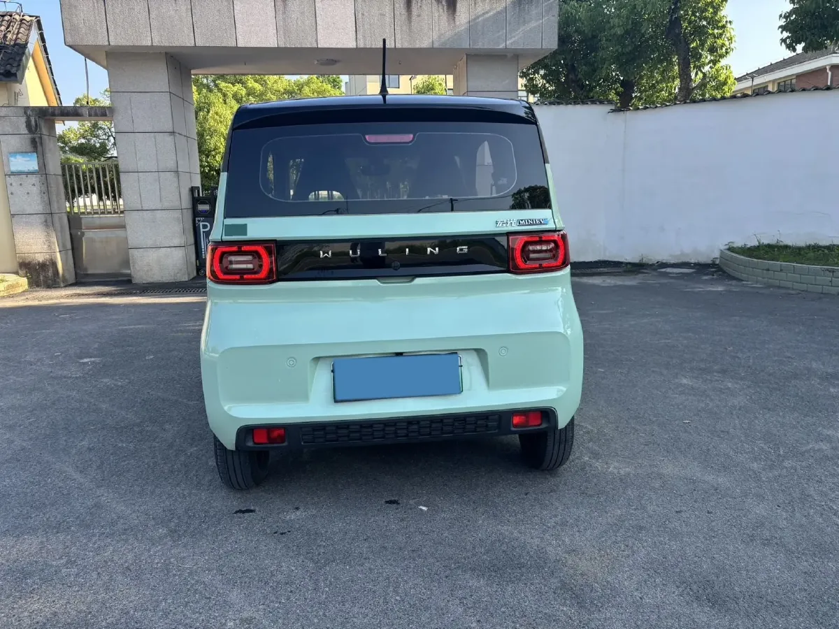 2022 WuLing HongGuang MINI EV BEV 9KWH,autocango,china used car exporter,china ev exporter,chinese used car exporter,chinese used ev exporter