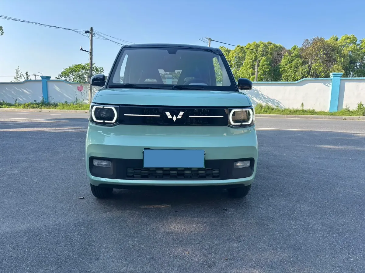 2022 WuLing HongGuang MINI EV BEV 9KWH,autocango,china used car exporter,china ev exporter,chinese used car exporter,chinese used ev exporter