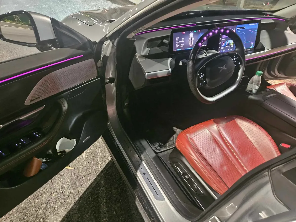 2020 DS 7 1.6T 215HP L4 8AT,autocango,china used car exporter,china ev exporter,chinese used car exporter,chinese used ev exporter