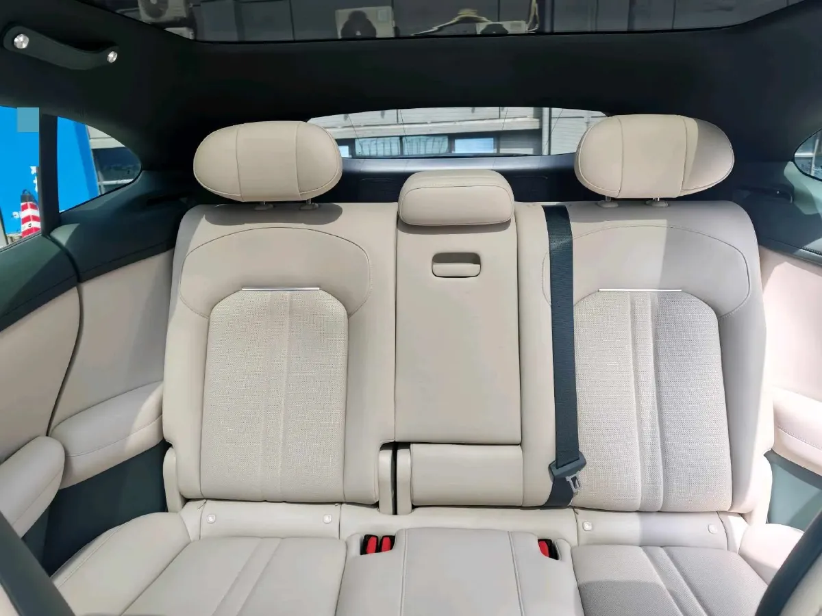 2025 MI YU7 BEV 96.3KWH,autocango,china used car exporter,china ev exporter,chinese used car exporter,chinese used ev exporter