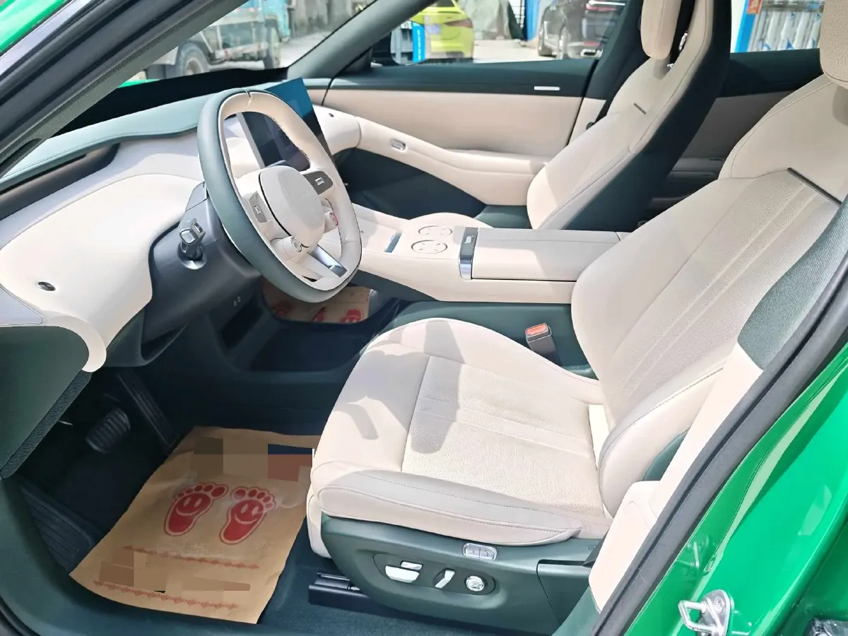 2025 MI YU7 BEV 96.3KWH,autocango,china used car exporter,china ev exporter,chinese used car exporter,chinese used ev exporter