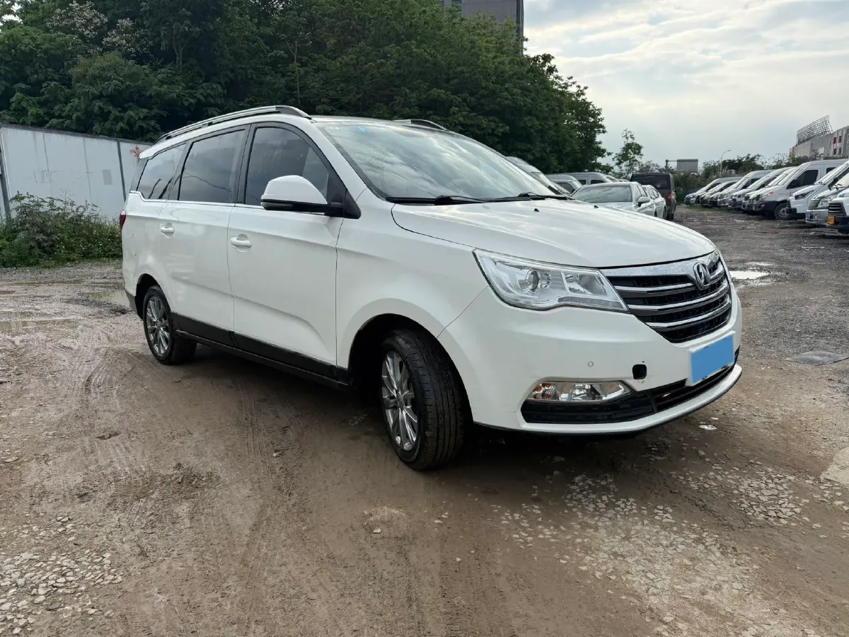 2017 BAIC WeiWang M50F 1.5L 116HP L4 5MT,autocango,china used car exporter,china ev exporter,chinese used car exporter,chinese used ev exporter