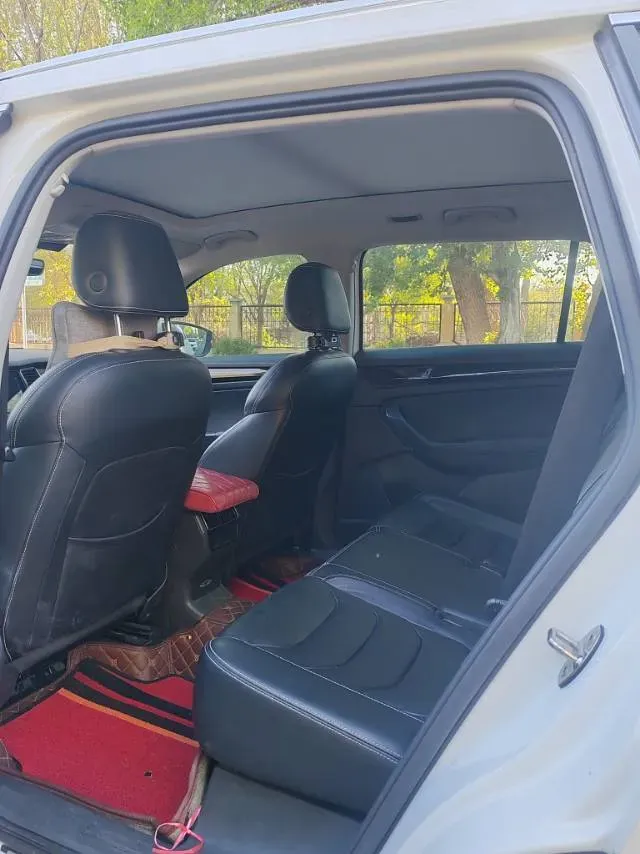 2018 Skoda Kodiak 2.0T 186HP L4 7DCT,autocango,china used car exporter,china ev exporter,chinese used car exporter,chinese used ev exporter