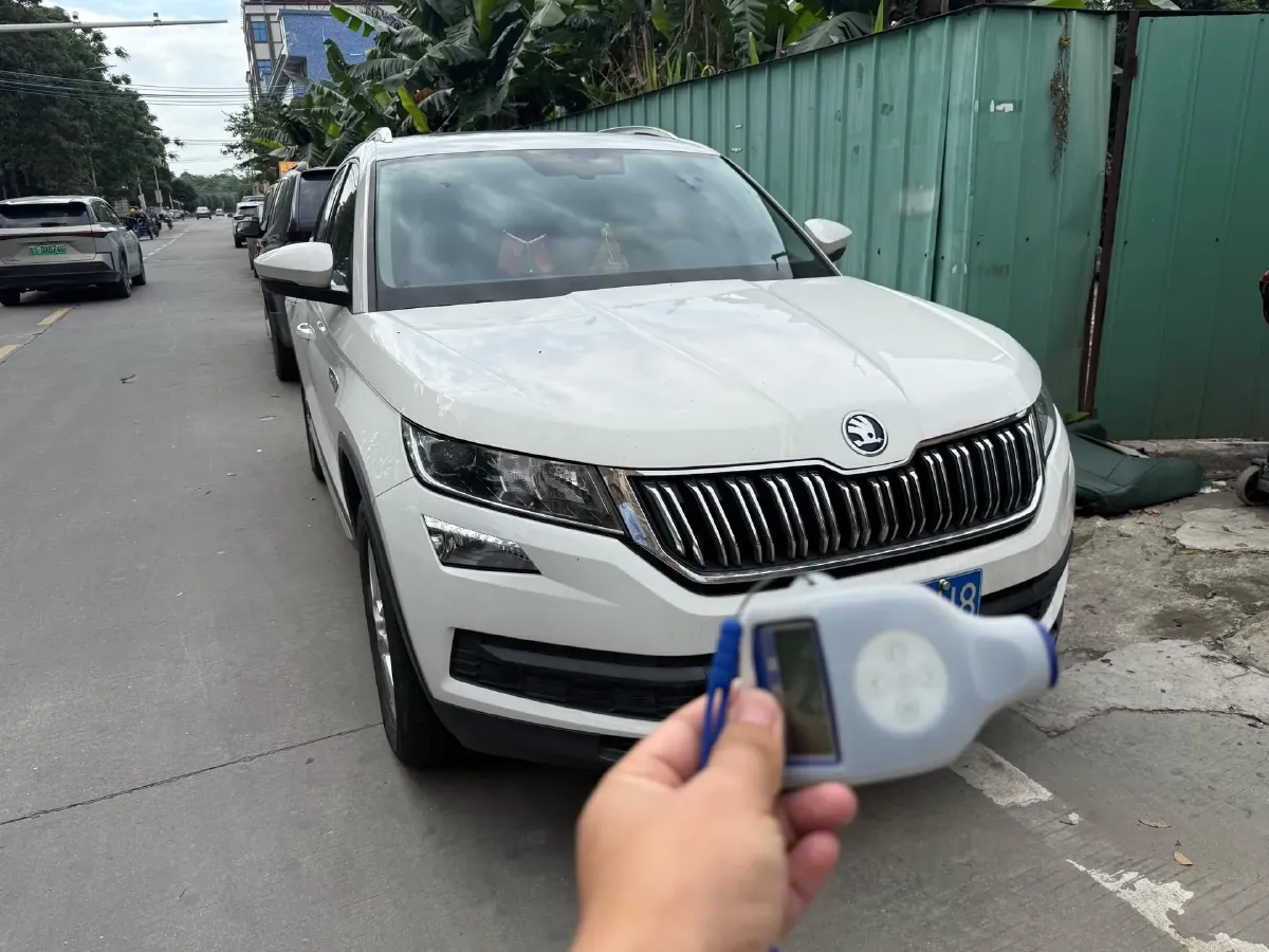 2019 Buick EnvisionPlus 1.5T 169HP L4 7DCT,autocango,china used car exporter,china ev exporter,chinese used car exporter,chinese used ev exporter