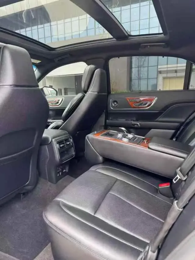 2019 Mercedes-Benz C Class 1.5T 184HP L4 9AT,autocango,china used car exporter,china ev exporter,chinese used car exporter,chinese used ev exporter