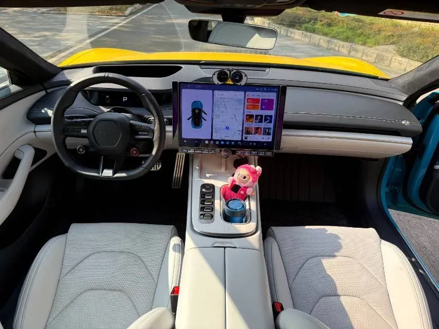 2024 MI SU7 BEV 101KWH,autocango,china used car exporter,china ev exporter,chinese used car exporter,chinese used ev exporter