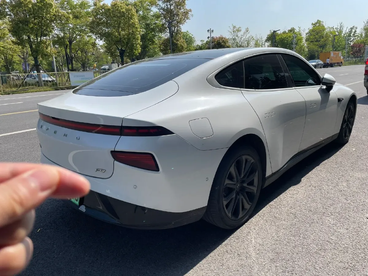 2022 Xpeng P7 BEV 83.1KWH,autocango,china used car exporter,china ev exporter,chinese used car exporter,chinese used ev exporter