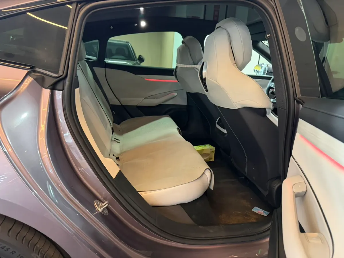 2024 MI SU7 BEV 73.6KWH,autocango,china used car exporter,china ev exporter,chinese used car exporter,chinese used ev exporter