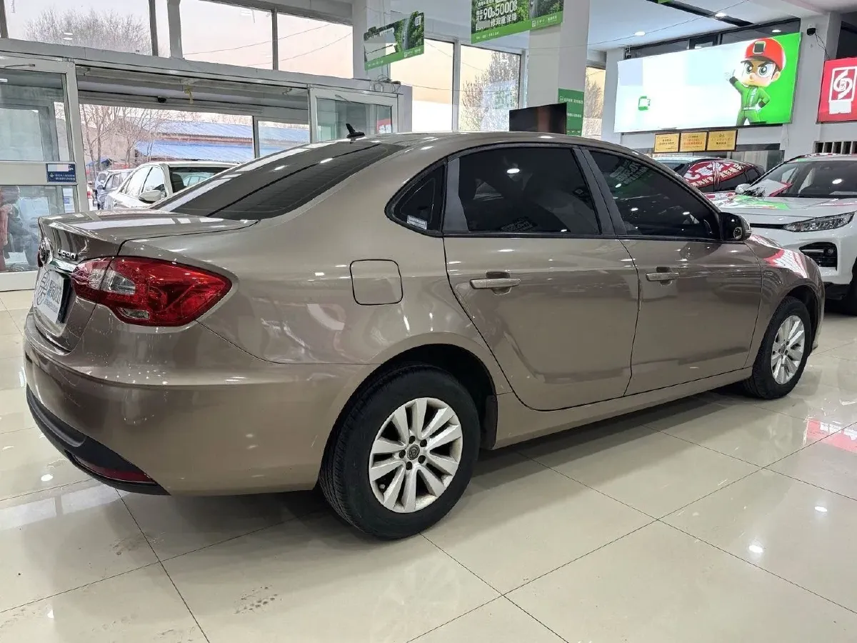 2017 Brilliance Auto H530 1.6L 118HP L4 5AT,autocango,china used car exporter,china ev exporter,chinese used car exporter,chinese used ev exporter