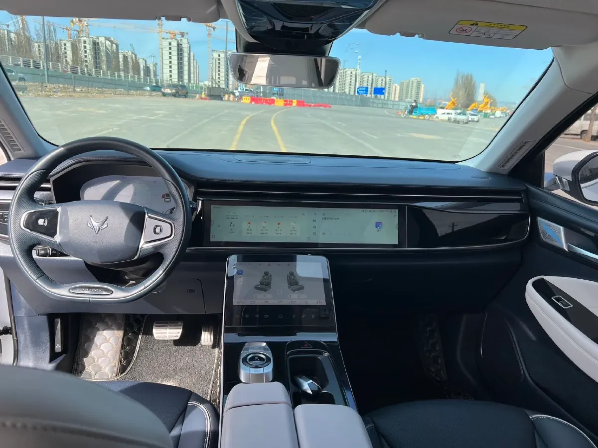 2022 ARCFOX αT BEV 65.6KWH,autocango,china used car exporter,china ev exporter,chinese used car exporter,chinese used ev exporter