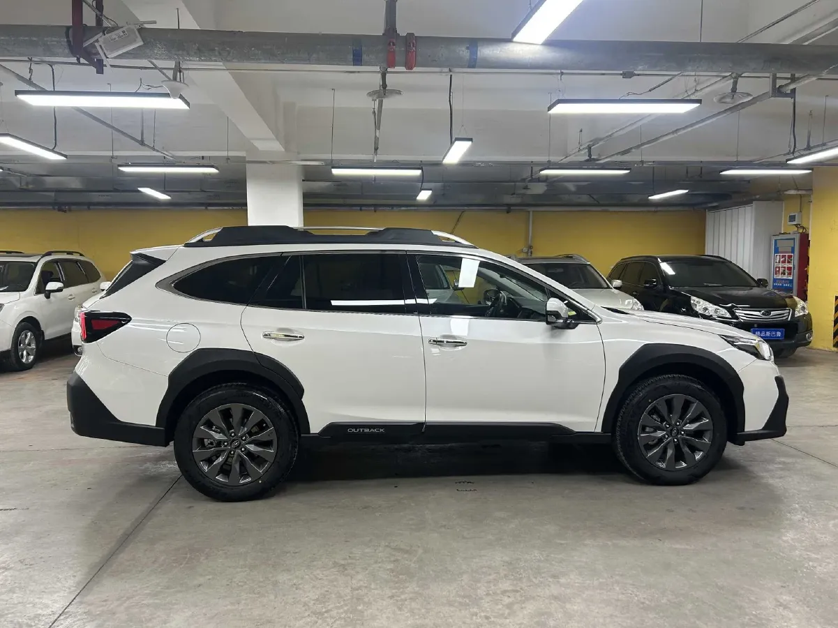 2024 Subaru Outback 2.5L 169HP H4 CVT,autocango,china used car exporter,china ev exporter,chinese used car exporter,chinese used ev exporter