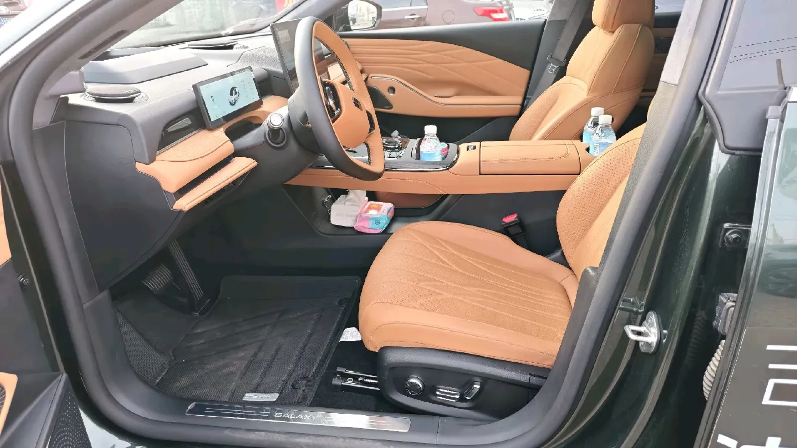 2025 Geely Galaxy Starshine 8 1.5L 112HP L4 1DHT PHEV,autocango,china used car exporter,china ev exporter,chinese used car exporter,chinese used ev exporter