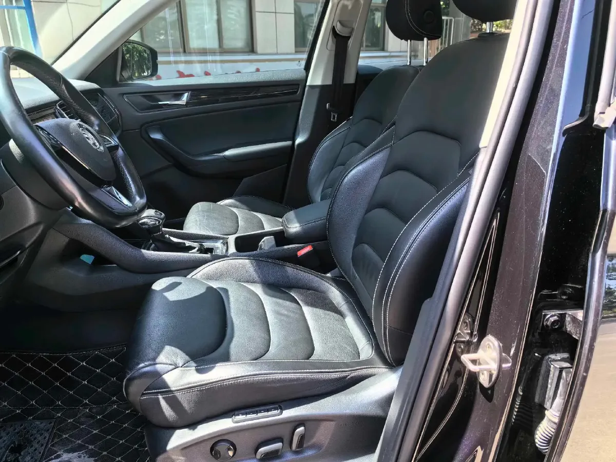 2019 Chevrolet Equinox 2.0T 260HP L4 9AT,autocango,china used car exporter,china ev exporter,chinese used car exporter,chinese used ev exporter