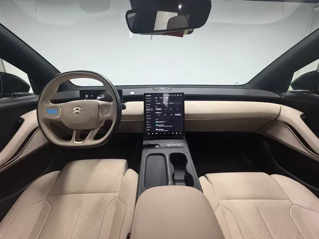 2023 NIO ET5T BEV 75KWH,autocango,china used car exporter,china ev exporter,chinese used car exporter,chinese used ev exporter