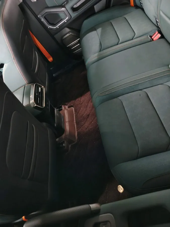 2023 Jetour Traveller 2.0T 254HP L4 8AT,autocango,china used car exporter,china ev exporter,chinese used car exporter,chinese used ev exporter