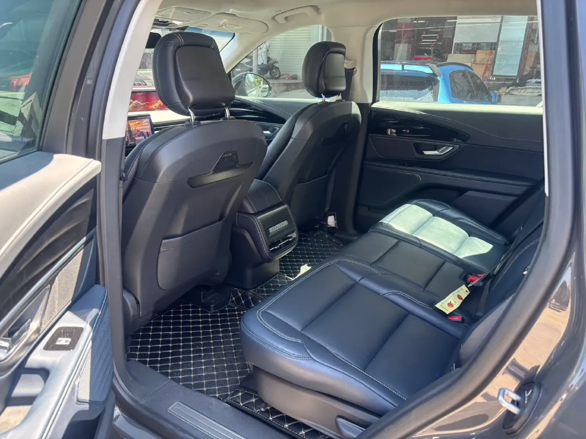 2023 Lincoln Nautilus 2.0T 261HP L4 8AT,autocango,china used car exporter,china ev exporter,chinese used car exporter,chinese used ev exporter