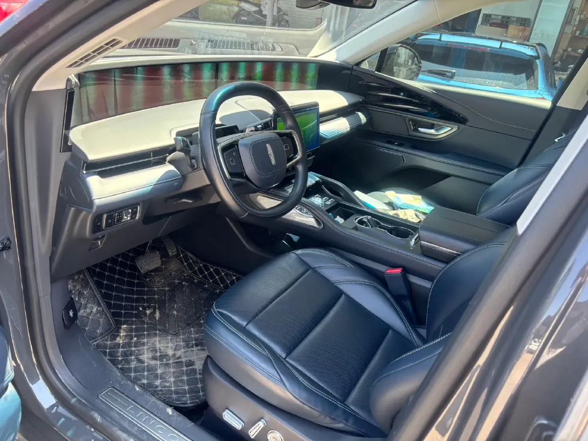 2023 Lincoln Nautilus 2.0T 261HP L4 8AT,autocango,china used car exporter,china ev exporter,chinese used car exporter,chinese used ev exporter