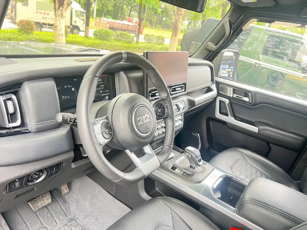 2024 212 212 T01 2.0T 252HP L4 8AT,autocango,china used car exporter,china ev exporter,chinese used car exporter,chinese used ev exporter
