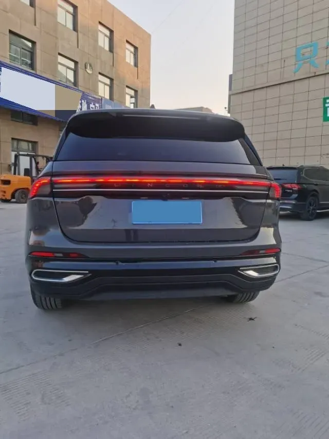 2025 Lincoln Nautilus 2.0T 261HP L4 8AT,autocango,china used car exporter,china ev exporter,chinese used car exporter,chinese used ev exporter