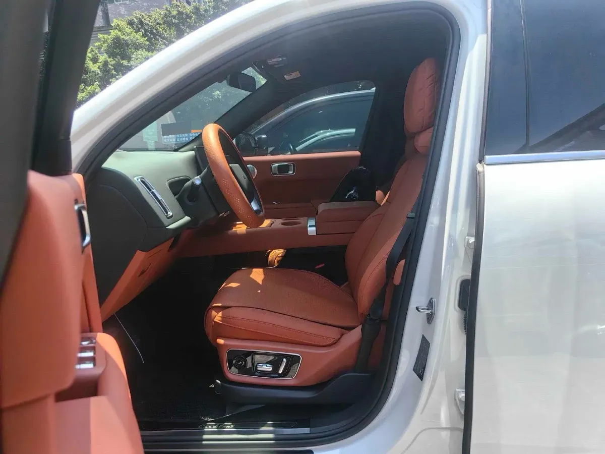 2025 Li L7 Range Extended 154HP REEV,autocango,china used car exporter,china ev exporter,chinese used car exporter,chinese used ev exporter