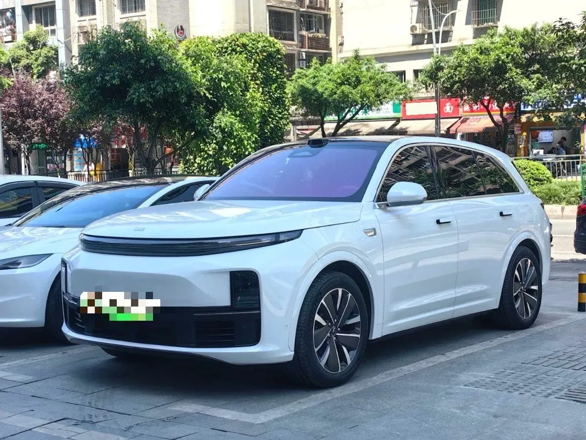 2025 Li L7 Range Extended 154HP REEV,autocango,china used car exporter,china ev exporter,chinese used car exporter,chinese used ev exporter