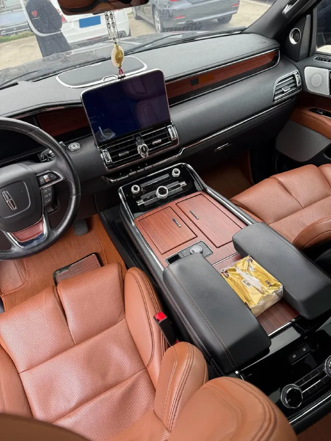 2020 Lincoln Navigator 3.5T 388HP V6 10AT,autocango,china used car exporter,china ev exporter,chinese used car exporter,chinese used ev exporter