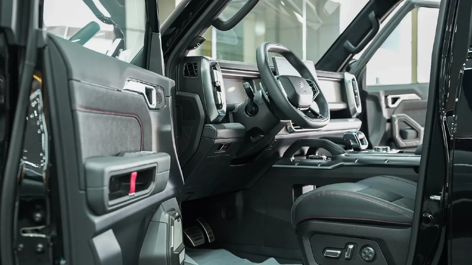 2025 Jetour Traveller 2.0T 254HP L4 8AT,autocango,china used car exporter,china ev exporter,chinese used car exporter,chinese used ev exporter