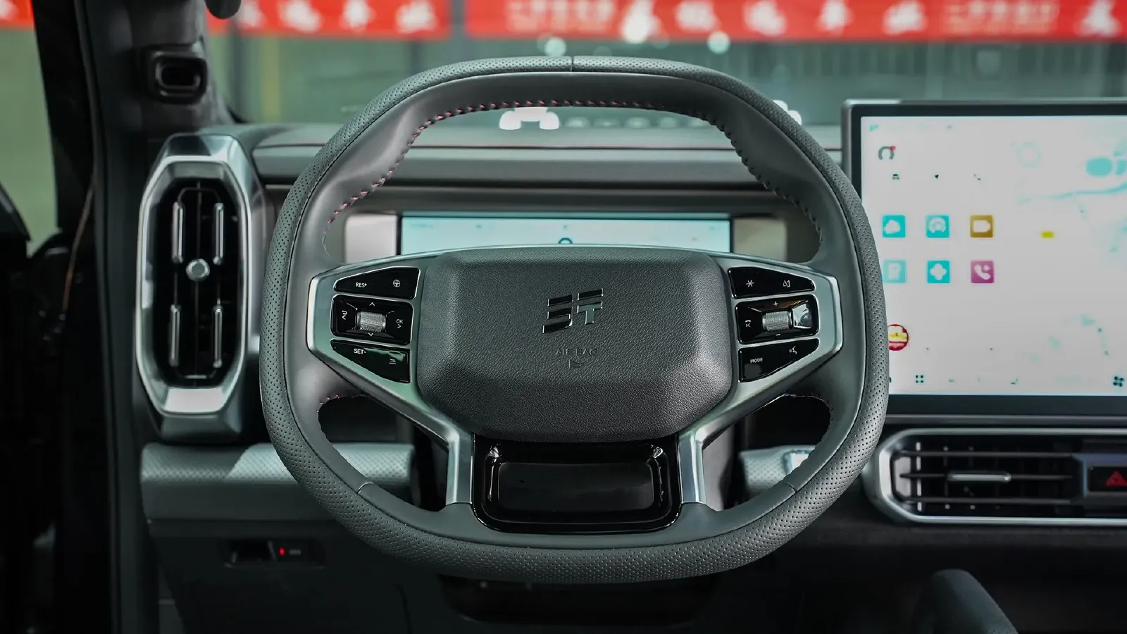 2025 Jetour Traveller 2.0T 254HP L4 8AT,autocango,china used car exporter,china ev exporter,chinese used car exporter,chinese used ev exporter