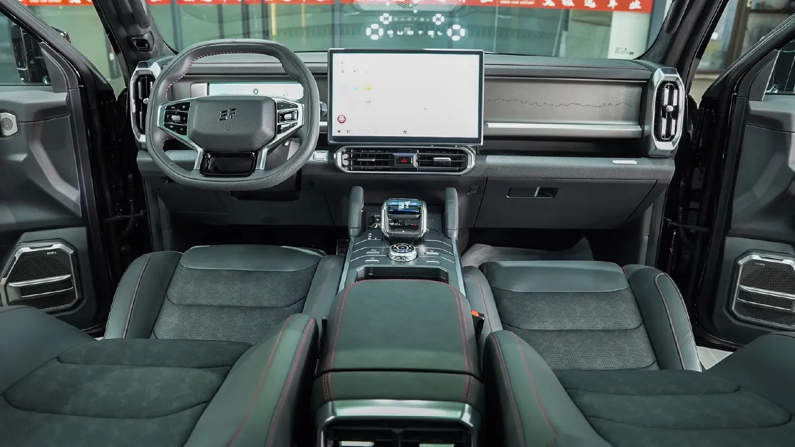 2025 Jetour Traveller 2.0T 254HP L4 8AT,autocango,china used car exporter,china ev exporter,chinese used car exporter,chinese used ev exporter