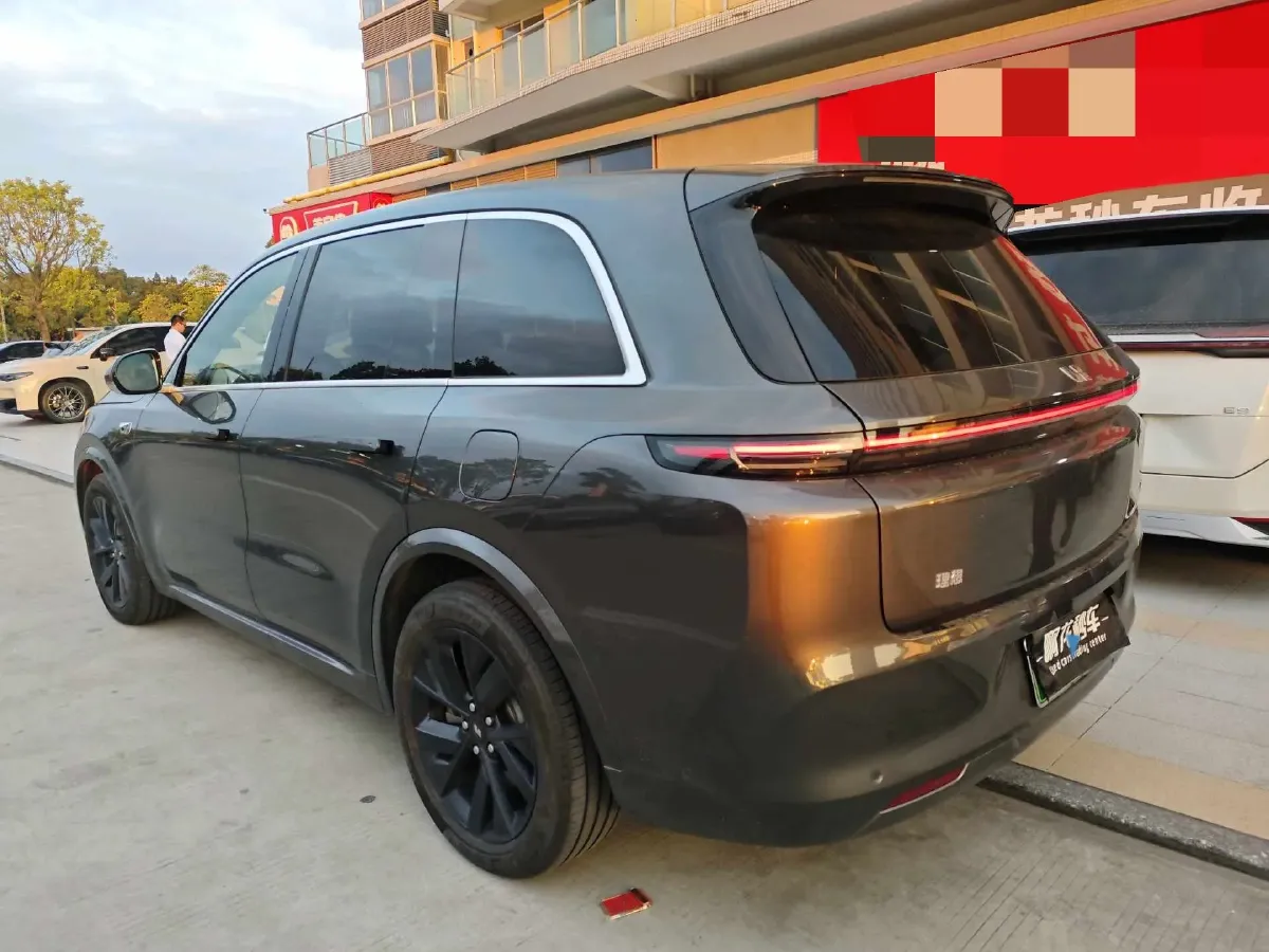 2023 Li L8 Range Extended 154HP REEV 40.9KWH,autocango,china used car exporter,china ev exporter,chinese used car exporter,chinese used ev exporter