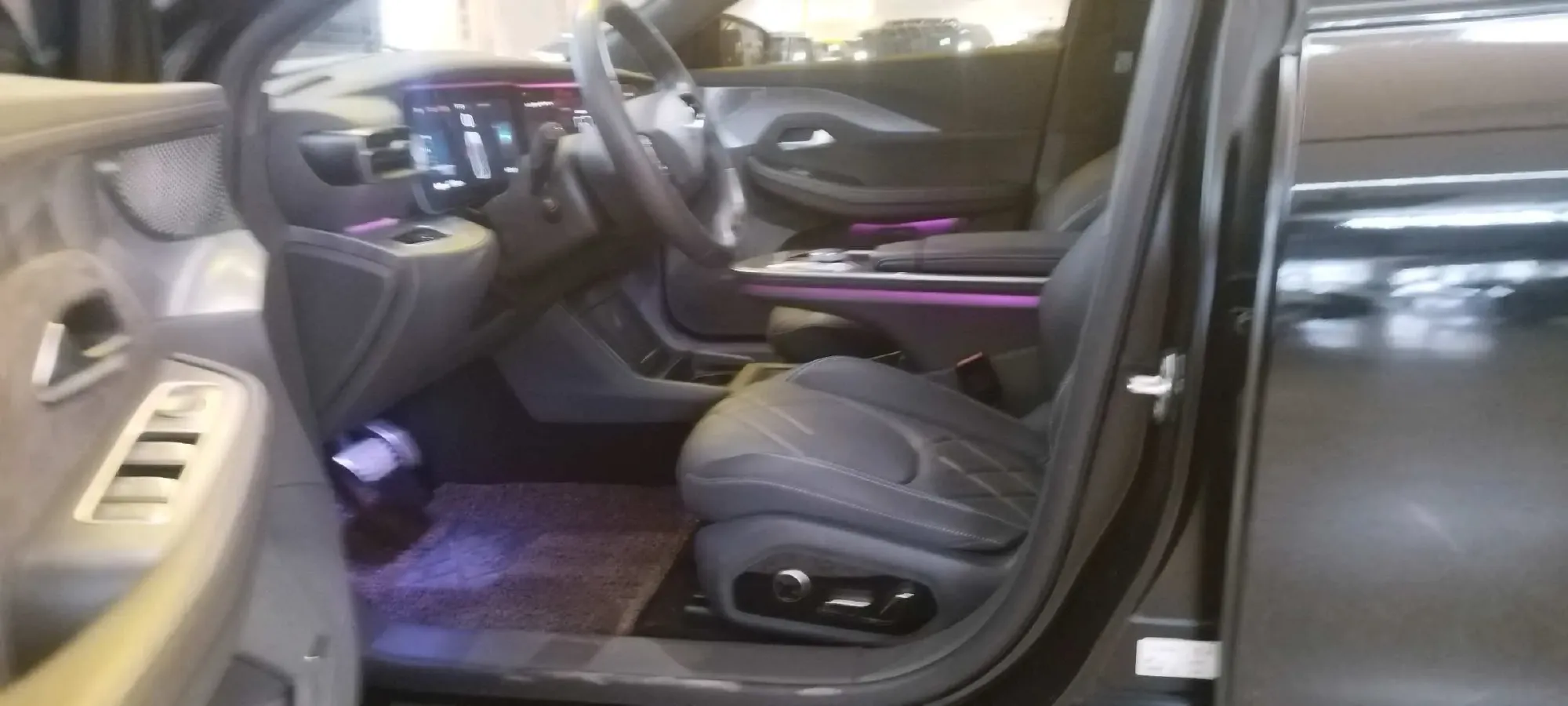 2024 ARCFOX αS BEV 74.5KWH,autocango,china used car exporter,china ev exporter,chinese used car exporter,chinese used ev exporter