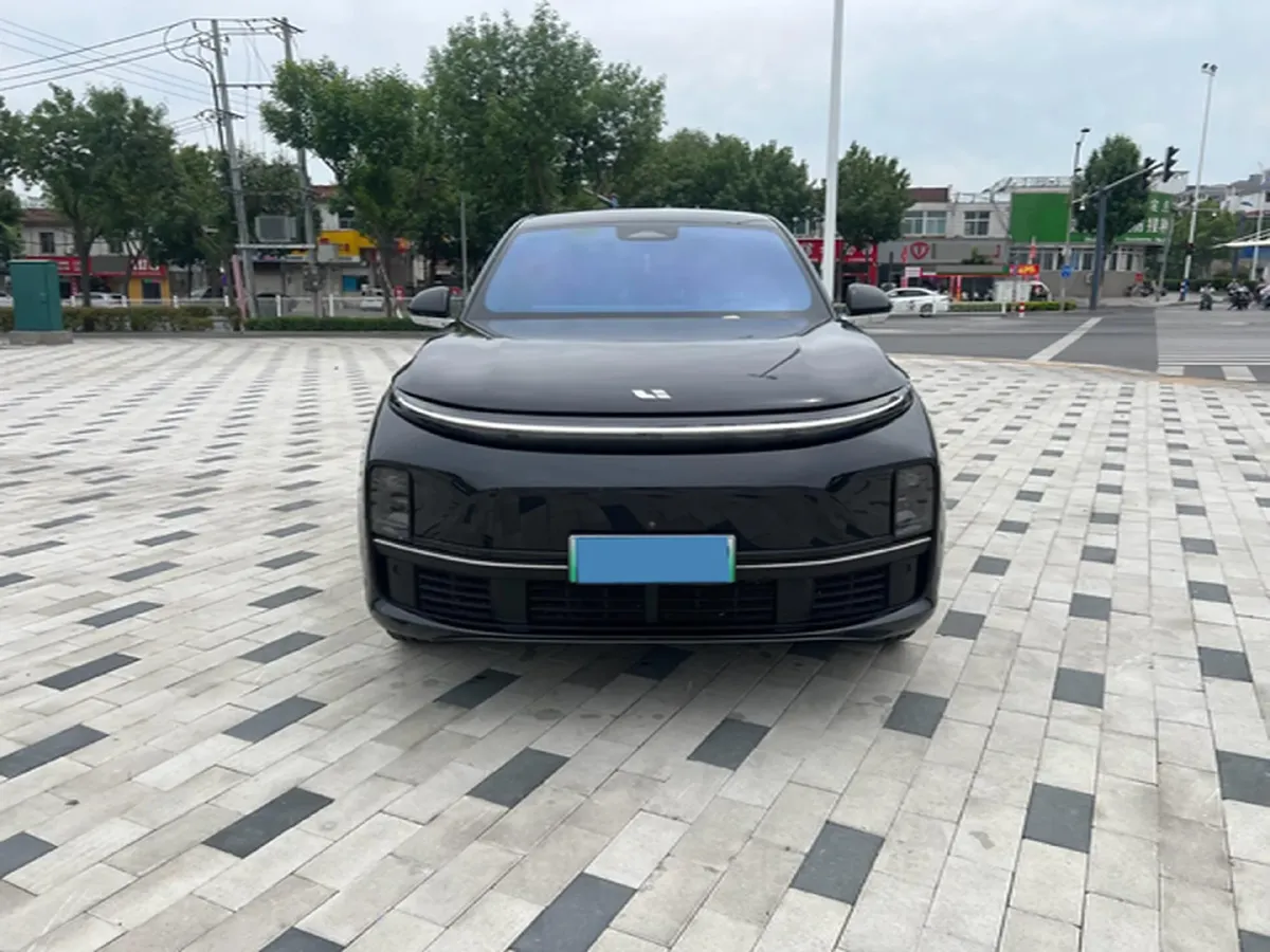 2023 Li L7 Range Extended 154HP REEV 40.9KWH,autocango,china used car exporter,china ev exporter,chinese used car exporter,chinese used ev exporter