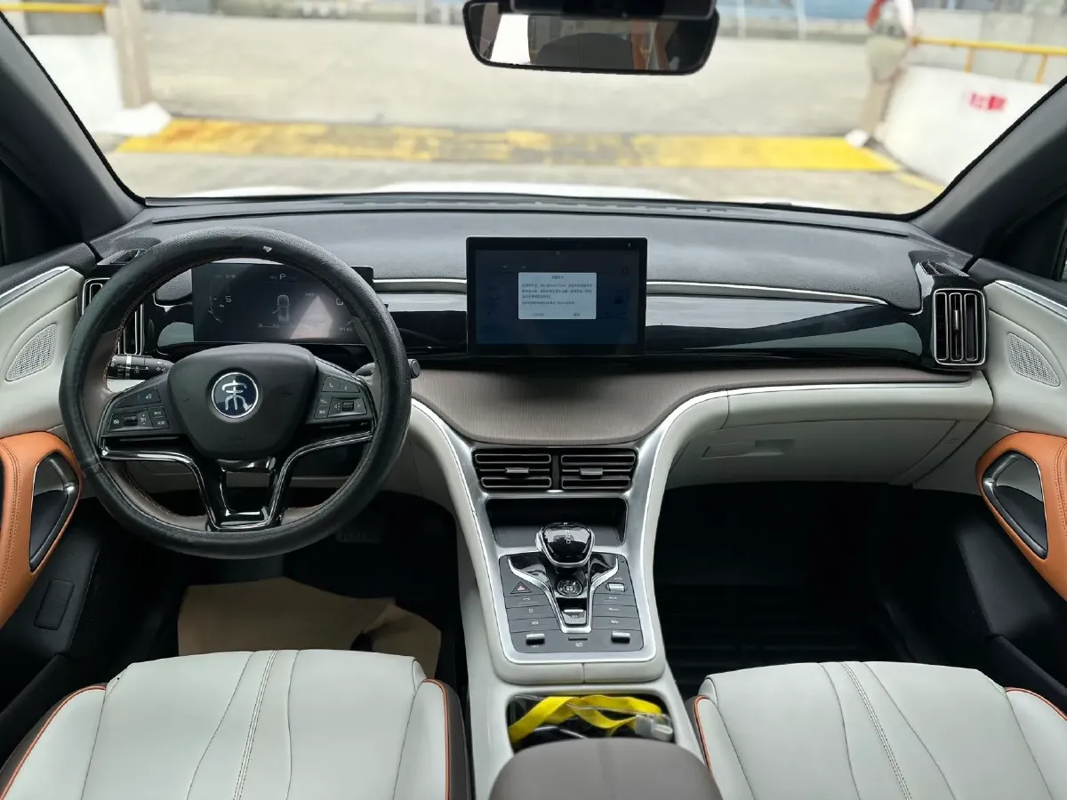 2022 Ruichi Auto EC31 BEV 41.932KWH,autocango,china used car exporter,china ev exporter,chinese used car exporter,chinese used ev exporter