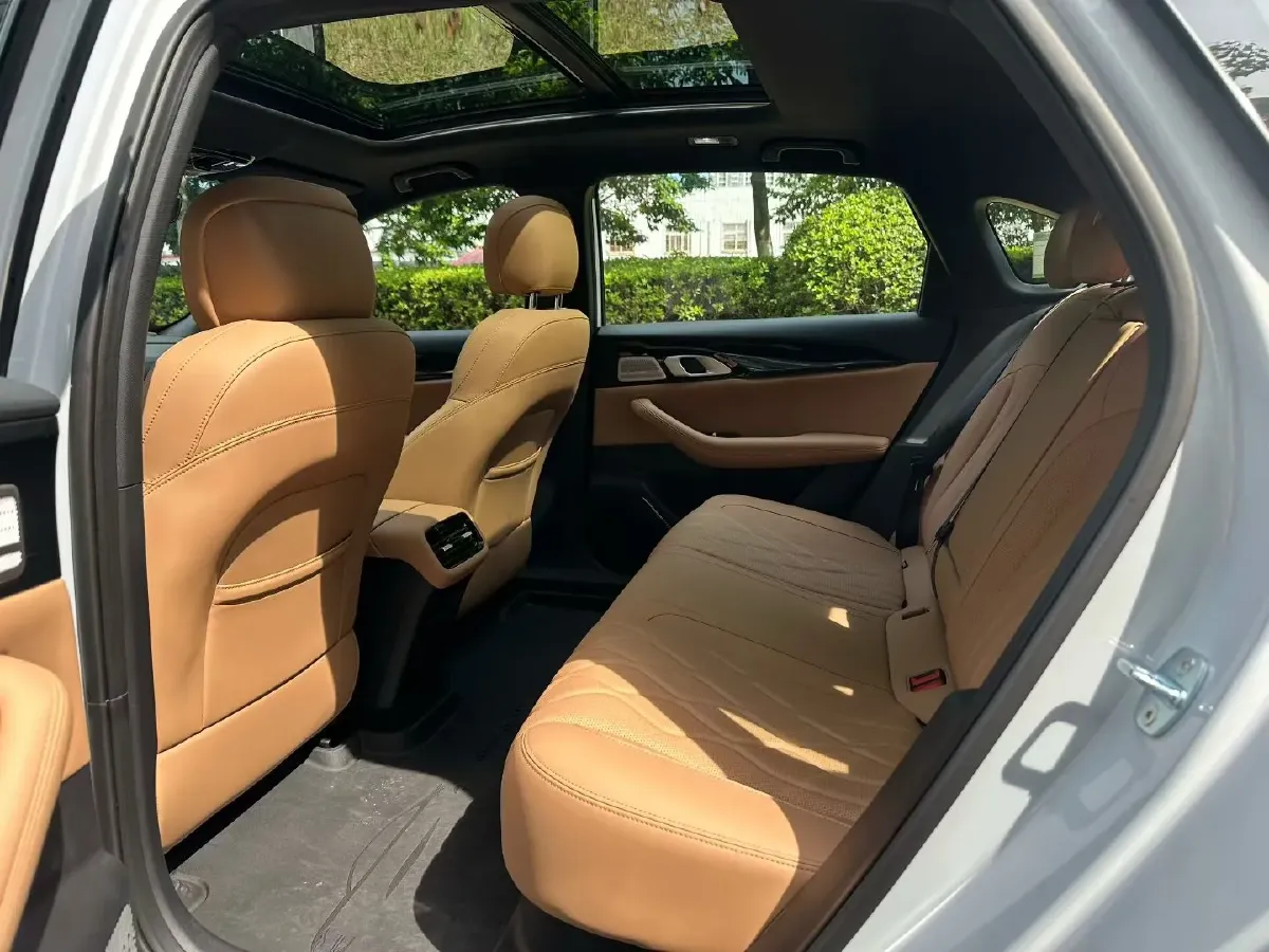 2025 Geely Galaxy A7 1.5L 112HP L4 1DHT PHEV,autocango,china used car exporter,china ev exporter,chinese used car exporter,chinese used ev exporter