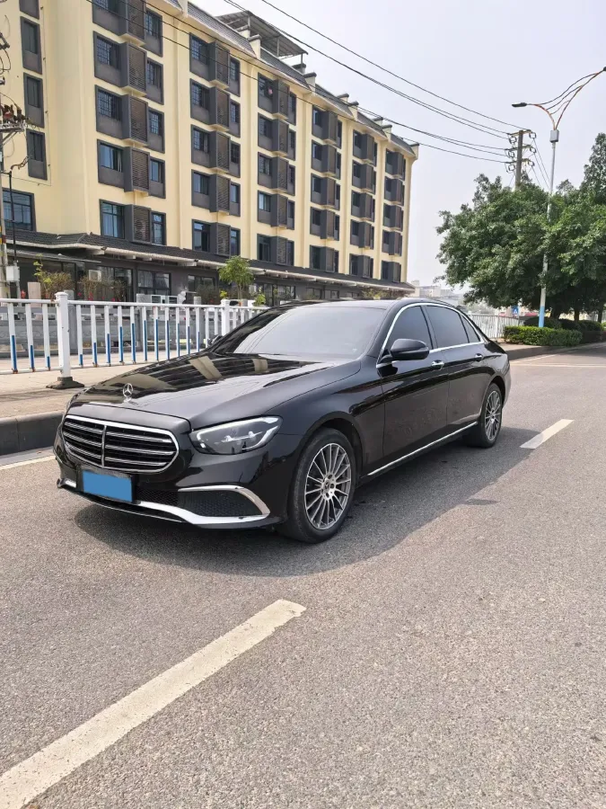 2023 Mercedes-Benz E Class 2.0T 197HP L4 9AT,autocango,china used car exporter,china ev exporter,chinese used car exporter,chinese used ev exporter
