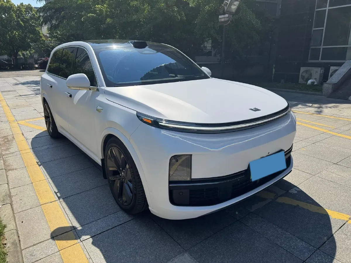 2022 Li L9 Range Extended 154HP REEV 42.6KWH,autocango,china used car exporter,china ev exporter,chinese used car exporter,chinese used ev exporter