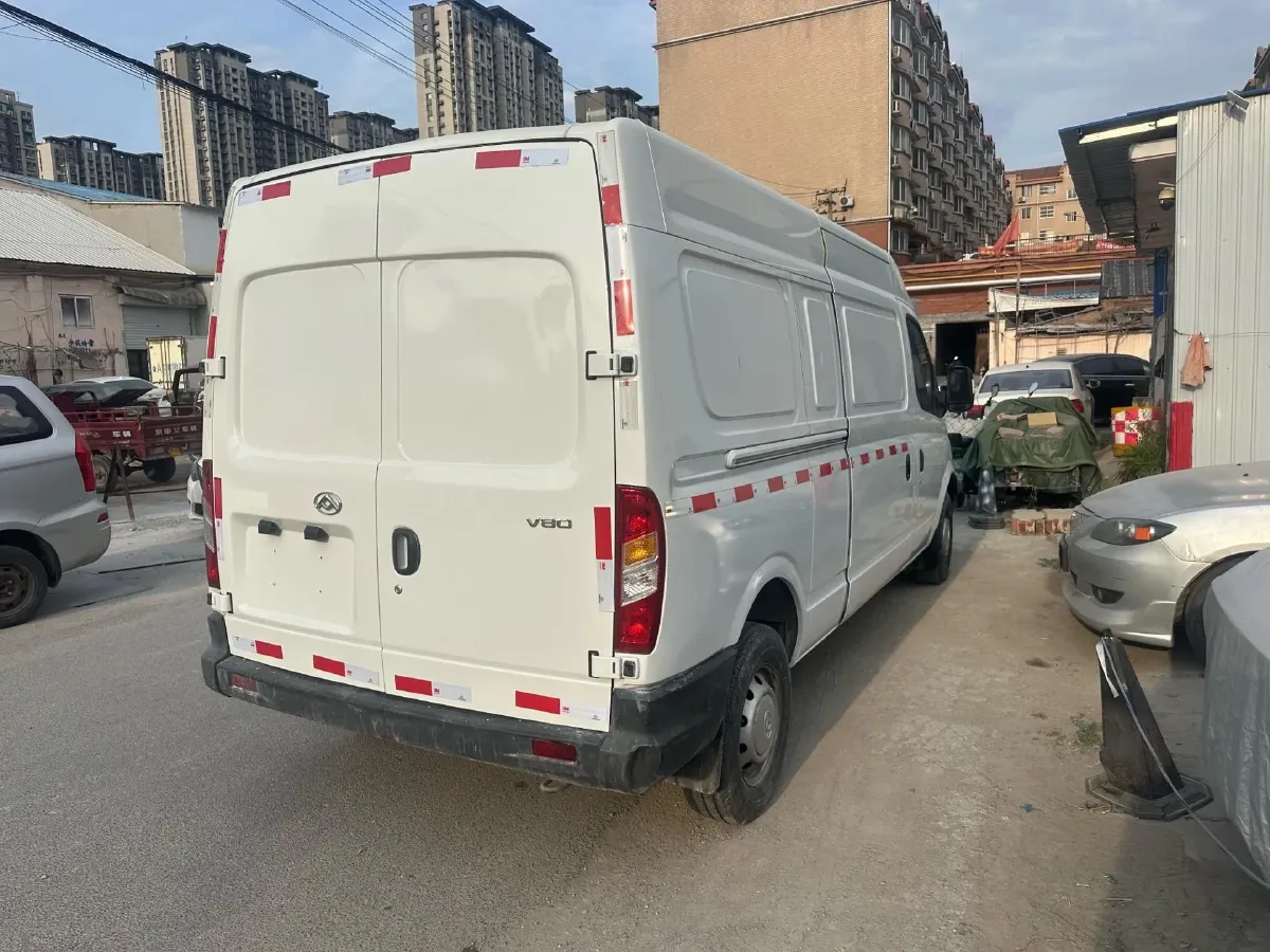 2021 MAXUS XinTu V80 2.0T 139HP L4 6MT,autocango,china used car exporter,china ev exporter,chinese used car exporter,chinese used ev exporter