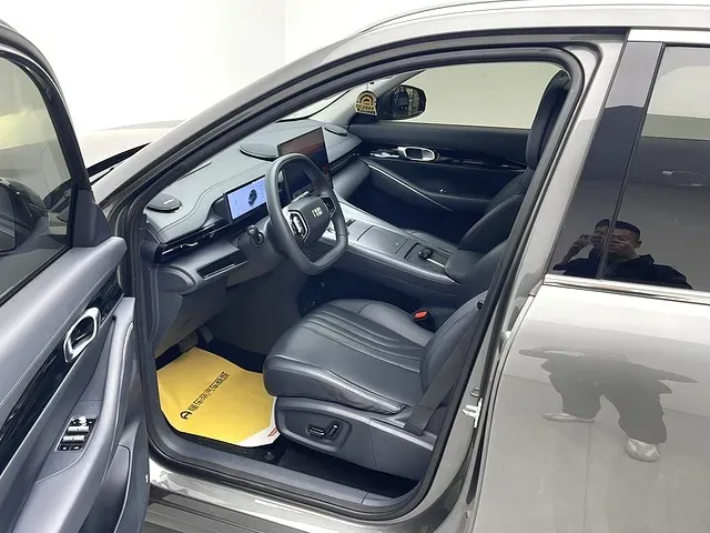 2024 Geely Emgrand L HiP 1.5T 181HP L4 3DHT PHEV 15.5KWH,autocango,china used car exporter,china ev exporter,chinese used car exporter,chinese used ev exporter
