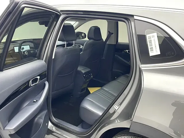 2024 Geely Emgrand L HiP 1.5T 181HP L4 3DHT PHEV 15.5KWH,autocango,china used car exporter,china ev exporter,chinese used car exporter,chinese used ev exporter